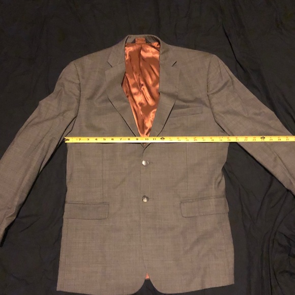 Jos A. Bank gray men’s suit - Picture 9 of 9